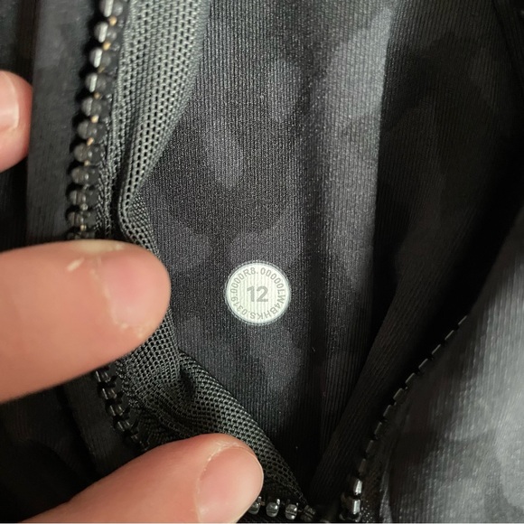 NWOT Lululemon Define Jacket and Wunder Unders 28” - Picture 5 of 11